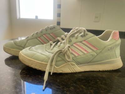 Adidas A. R. Trainer Linen