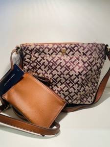 Bolsa Transversal + Bolsa Extra Tommy Hilfiger Novo