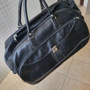 Mala Grande Em Couro Sinttico