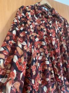 Camisa Cereja Seda Veste 42/44 Nova!!!