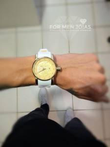 Relgio Invicta Yakusa  Branco Com Dourado