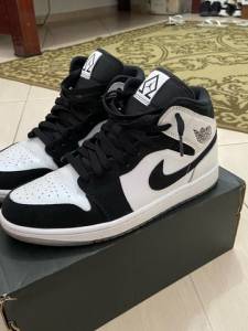 Air Jordan 1 Diamond Mid