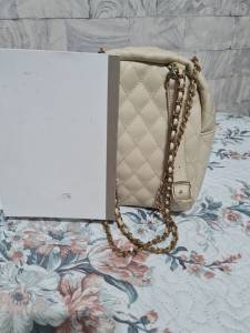 Bolsa Estilo Mochilinha (couro)