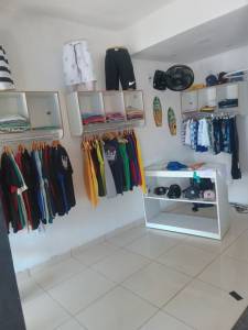 Vendo Uma Loja De Roupas Masculina De ? ? ?