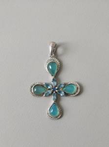 Pingente De Prata (crucifixo Com Pedras Azuis)