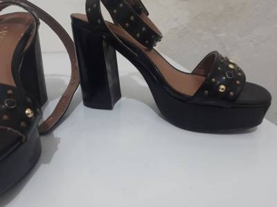 Sandlia De Salto - R$ 25,00