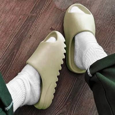 Chinelo De Vero