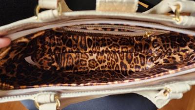 Bolsa Couro Dourada Crmen Steffens