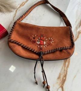 Bolsinha Vintage Com Cristais