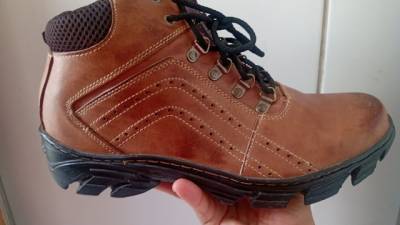 Bota De Couro Legtimo
