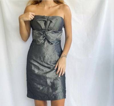 Vestido Formal Curto Cinza