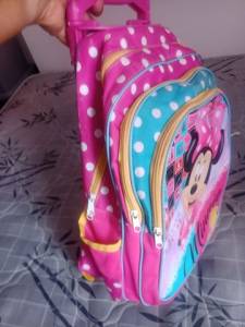 Mochila E Lancheira Usadas E Em Bom Estado!