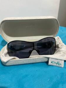 culos Oakley Breathess