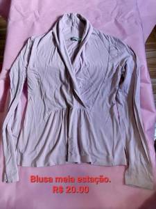 Vendo Roupas Seminovas Blusas