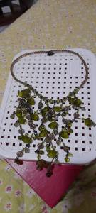 Lindo Colar Verde Folhas