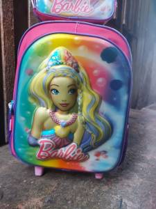 Mochila Barbie (rodinha) + Lancheira (leia A Descrio)
