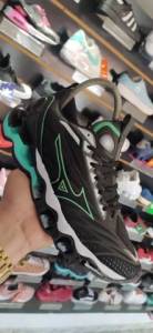 Tnis Mizuno