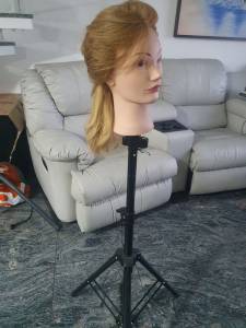 Pedestal Com Cabea De Boneca