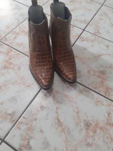 Vende Um Par De Bota Country