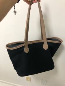 Bolsa Preta Grande Com Alas De Couro