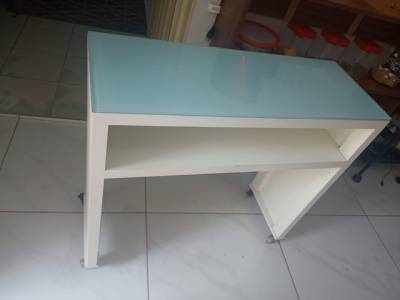 Vende -se Mesa Manicure