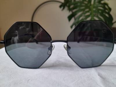 culos De Sol Preto Lucky