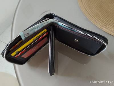 Carteira Masculina De Couro Com Zper