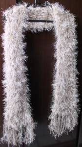 Cachecol Bege Com Brilho (peludo)- Cd Ca66