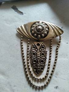 Vendo Lindo Broche Antigo