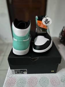 Air Jordan 1 Mid