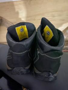 Bota Cat Tamanho 41.