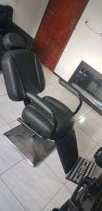 Cadeira De Barbearia Profissional Reclinvel