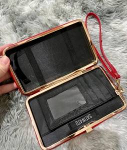 Clutch Vermelha Da Renner  . No Entrego