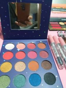 Maquiagem E Perfume Queima Geral 70% Off 12x Carto