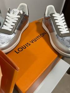 Tnis Louis Vuitton