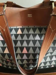 Bolsa Tote Emma Triangle Schutz
