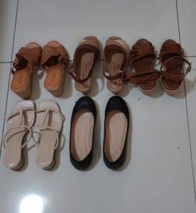 Sandlias Semi Novas, 50 Reais Cada.