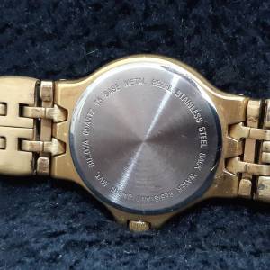 Relgio Bulova Feminino, Tamanho Pequeno, Excelente Banho De Ouro
