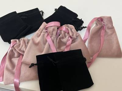 Saco De Veludo Preto Colocar Jias Tamanho