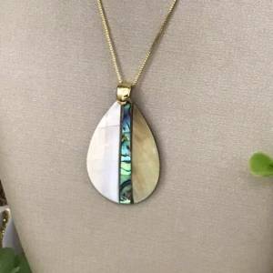 Colar Com Pingente Em Abalone E Madreprola