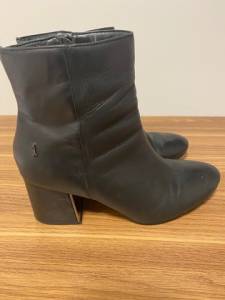 Bota Santa Lolla