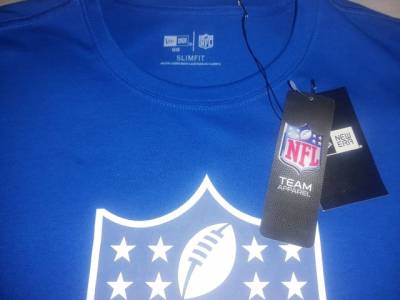 Camiseta New Era