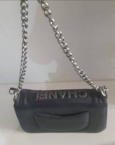 Bolsa Em Couro Preta