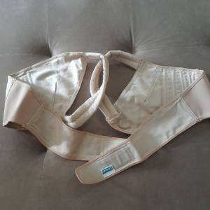 Corretor Postural Em Brim Chantal