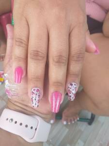 Delivery Manicure