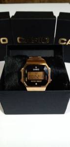 Relgio Casio Retro Dourado