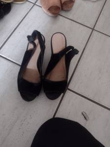 Vendo Um Sandlia Anabela