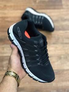 Vendo Esse Tnis Masculino Nmero 40 Zerinho