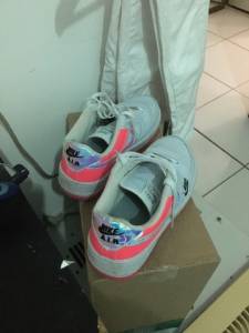Tenis Nike Air Pink + Brinde Cala Branca Nr 36