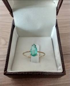 Anel Ouro 18k Com Uma Linda Esmeralda Gota 100% Natural